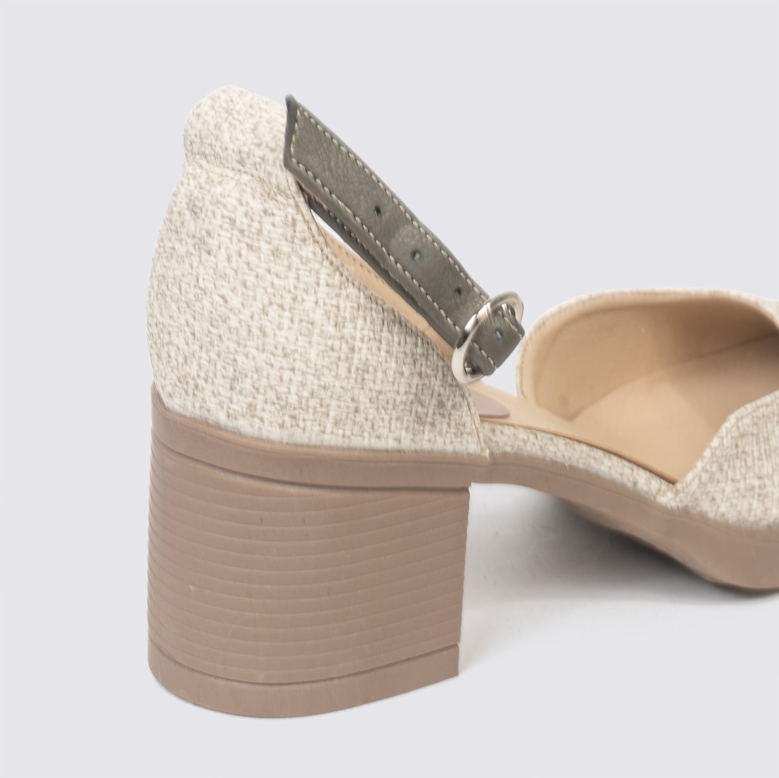 Tacón Cuadrado Beige