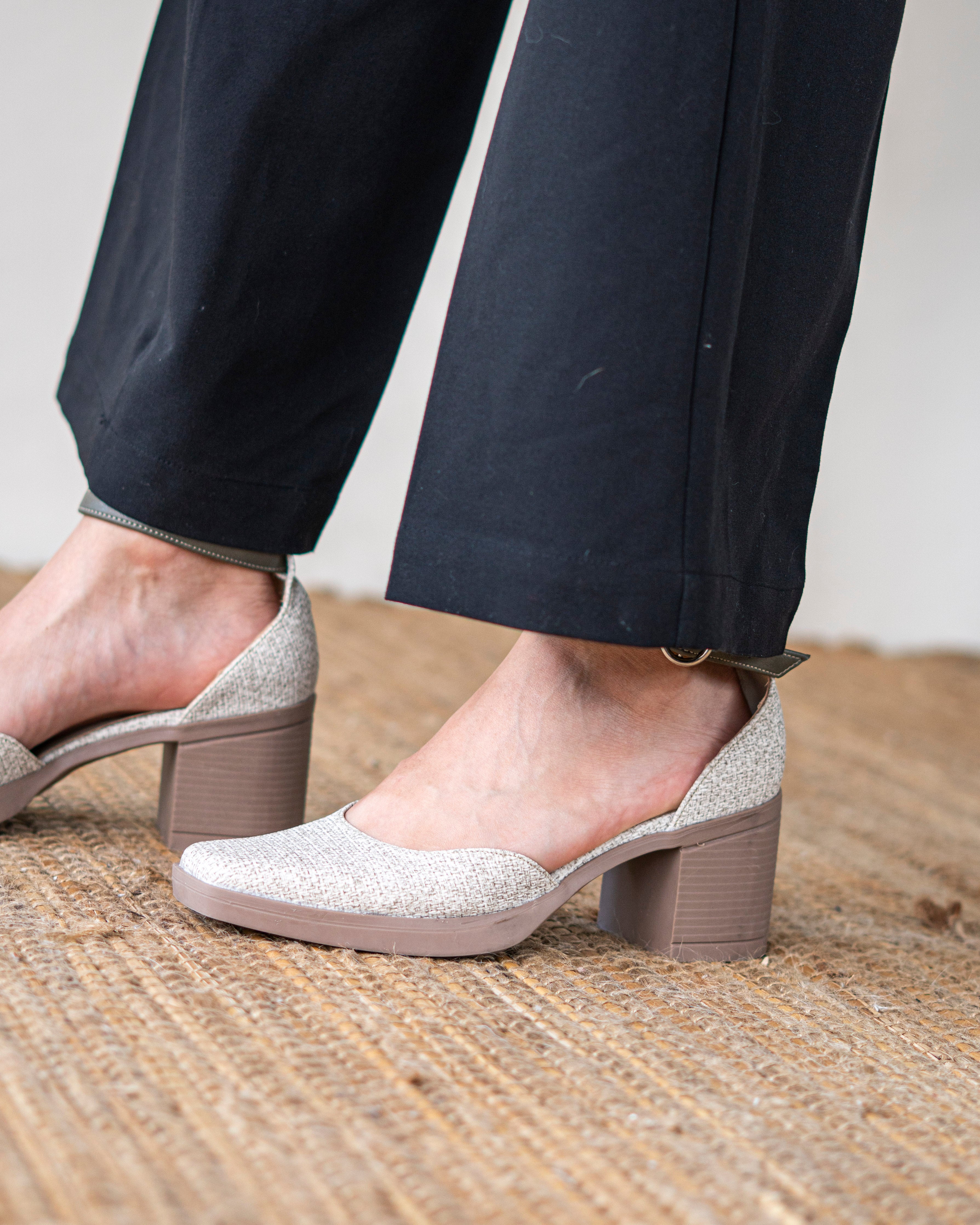 Tacón Cuadrado Beige