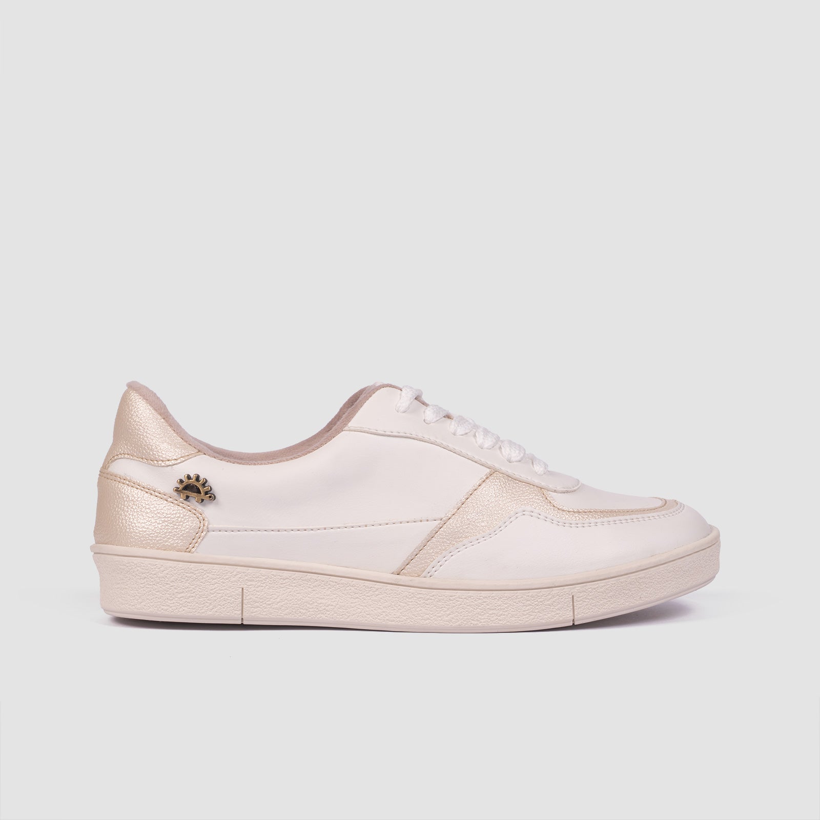 Tenis Groovy Dorado