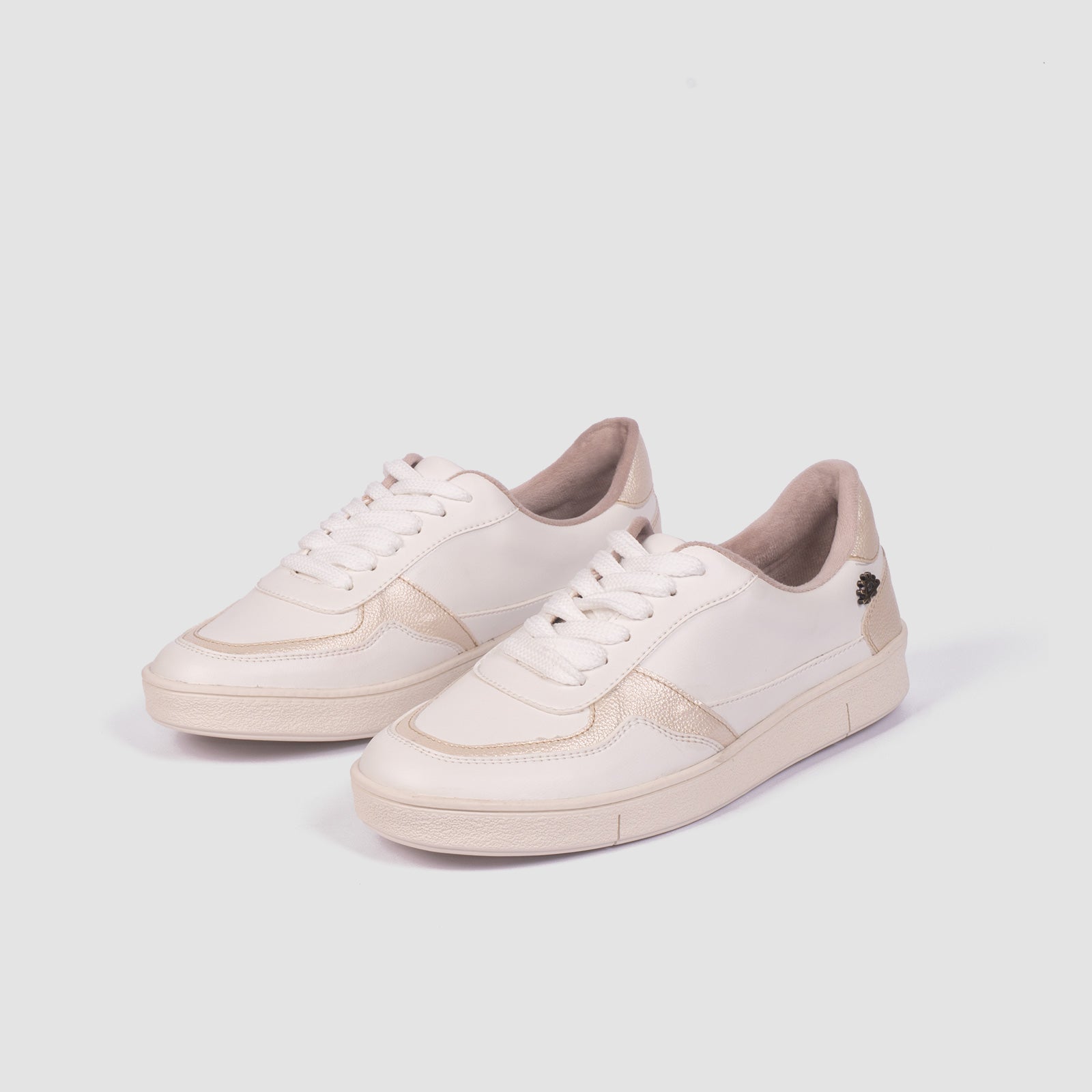 Tenis Groovy Dorado